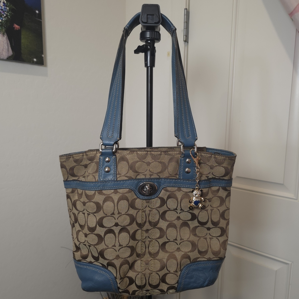 Y2K Coach Hampton tote bag signature canvas blue leather accents 2009 Pre-loved